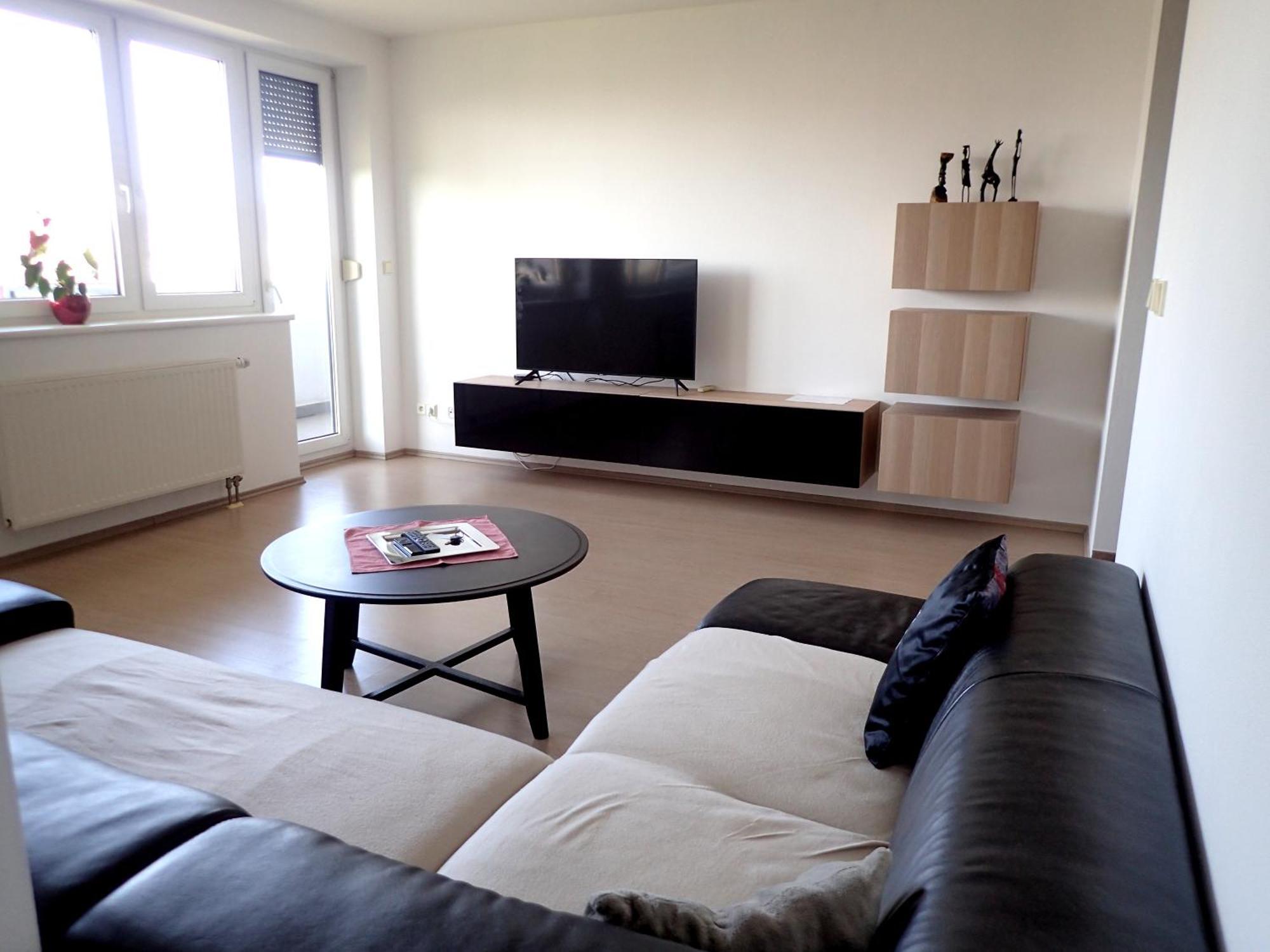 Marguerite Apartment - Parking Including Bratislava Exteriör bild